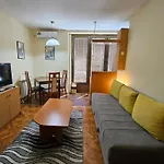 Lovely Square Purple Velvet 43 Macedonia Stree * Skopje