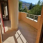 Lovely Square Purple Velvet 43 Macedonia Stree * Skopje