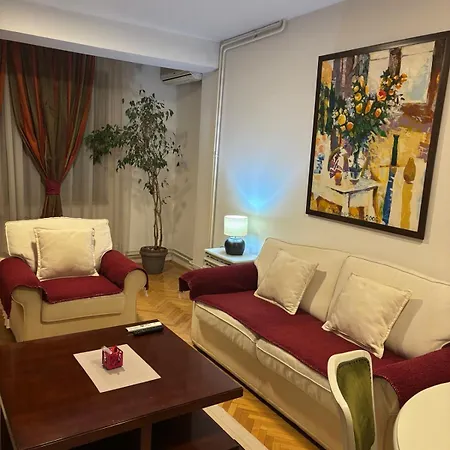 Lovely Square Purple Velvet 43 Macedonia Stree * Skopje