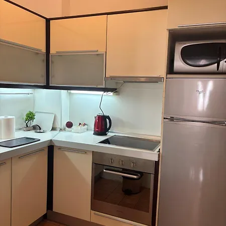 Lovely Square Purple Velvet 43 Macedonia Stree Apartamento