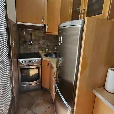 شقة Lovely Square Purple Velvet 43 Macedonia Stree سكوبجي