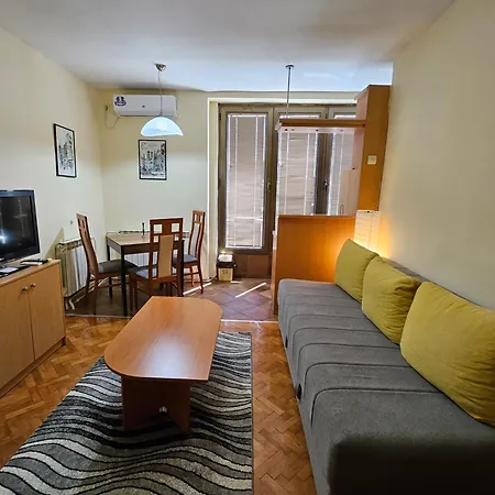 Lovely Square Purple Velvet 43 Macedonia Stree * Skopje