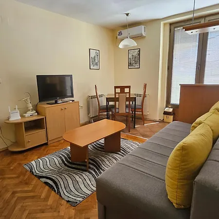 Lovely Square Purple Velvet 43 Macedonia Stree * Skopje