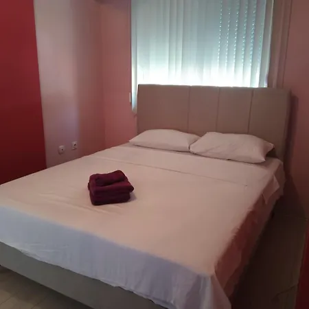 Lovely Square Purple Velvet 43 Macedonia Stree * Skopje