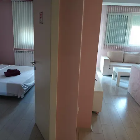 Lovely Square Purple Velvet 43 Macedonia Stree Skopje