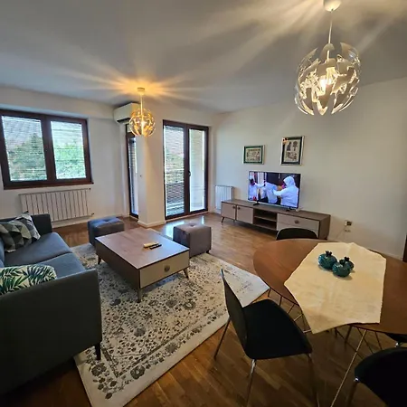 Lovely Square Purple Velvet 43 Macedonia Stree