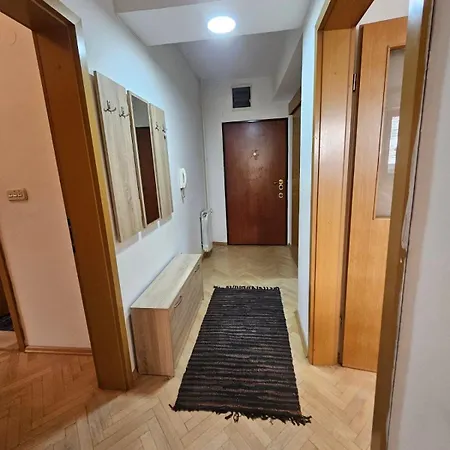 Lovely Square Purple Velvet 43 Macedonia Stree Skopje