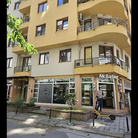 Lovely Square Purple Velvet 43 Macedonia Stree * Skopje