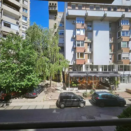 Lovely Square Purple Velvet 43 Macedonia Stree Скоп'є