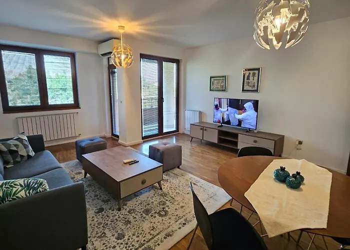 Lovely Square Purple Velvet 43 Macedonia Stree